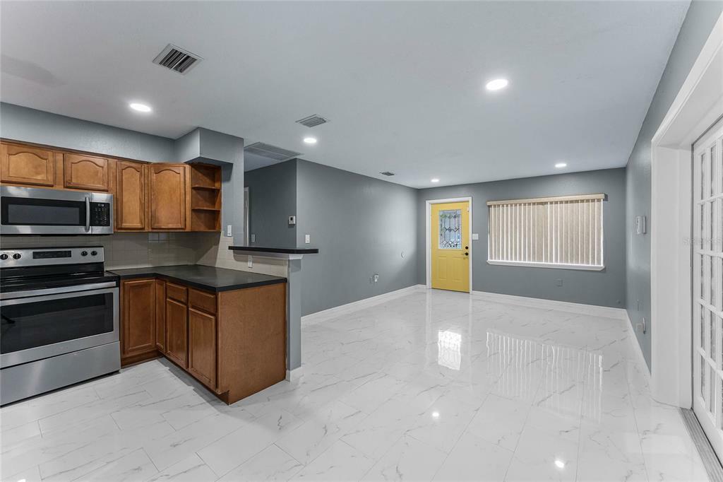 Property Photo: 1215 N Nowell Street FL 32808