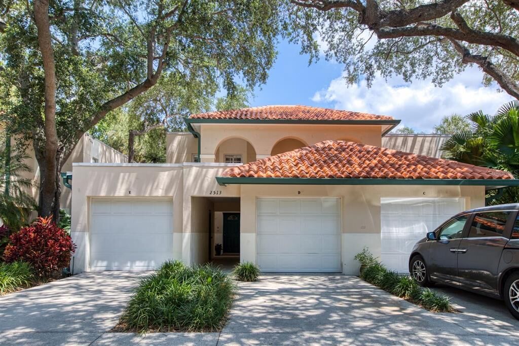Property Photo:  2513 W Kansas Avenue D  FL 33629 