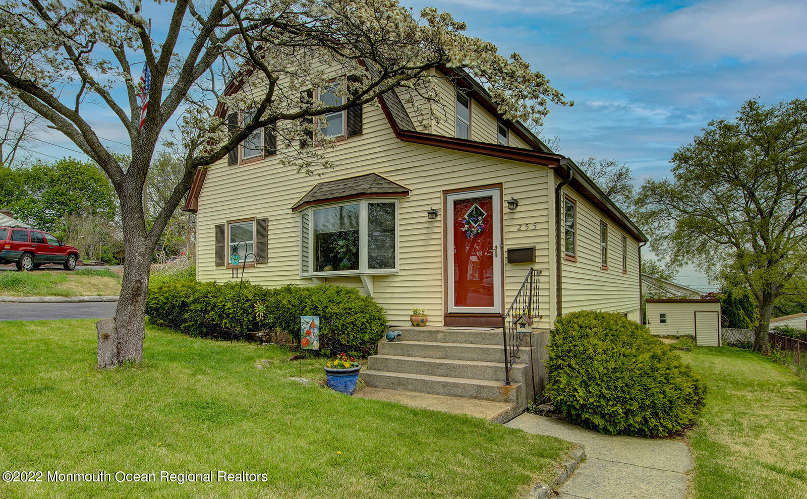Property Photo:  255 Dodd Place  NJ 08879 