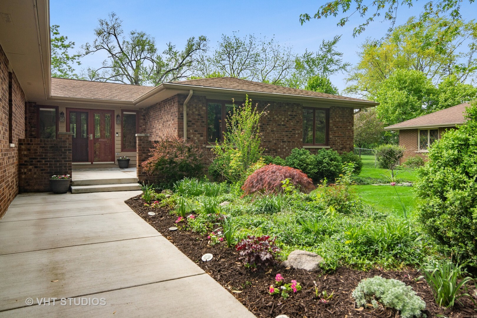 Property Photo:  2274 Thorntree Lane  IL 60067 