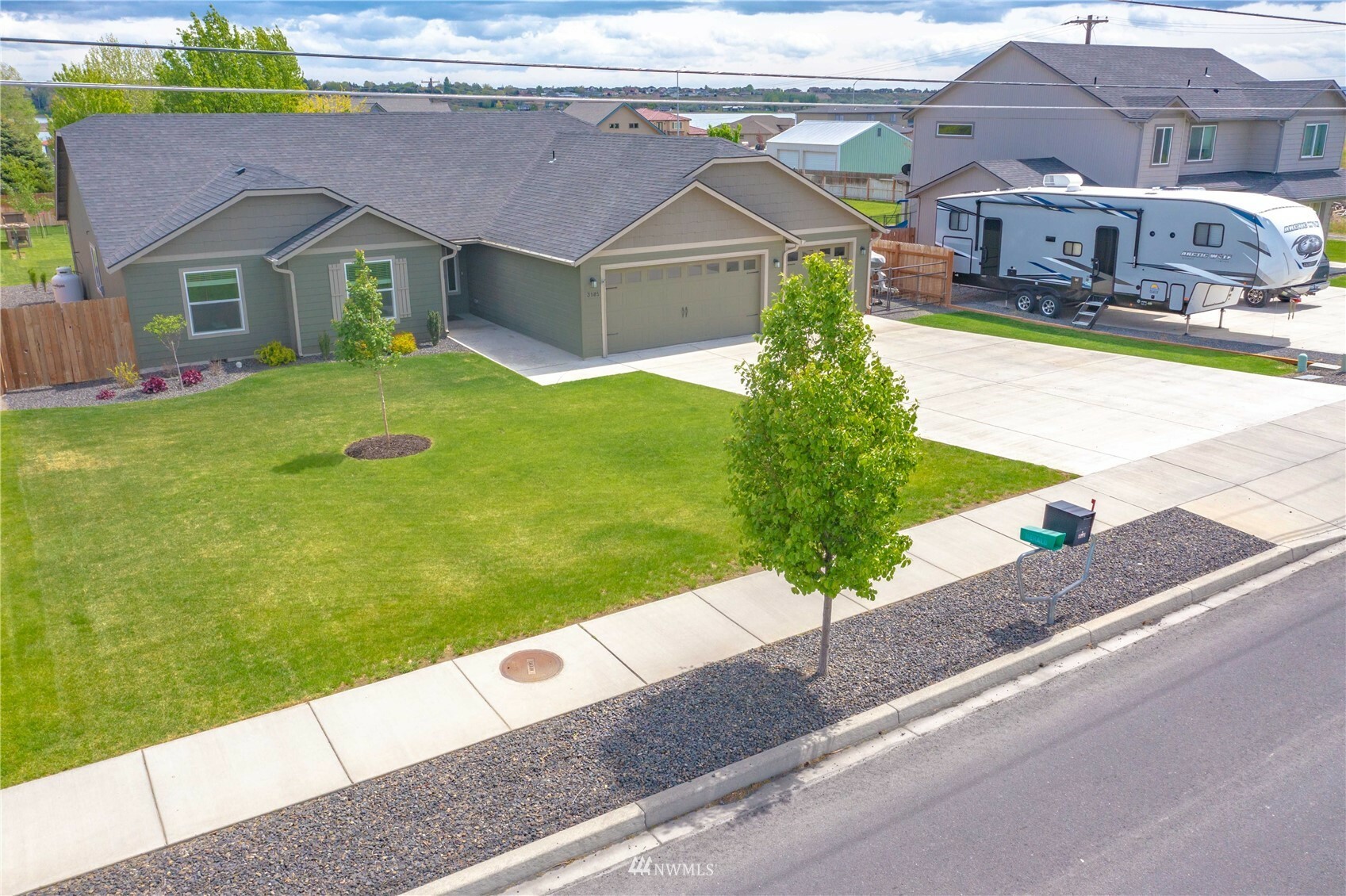 3185 W Peninsula Drive  Moses Lake WA 98837 photo