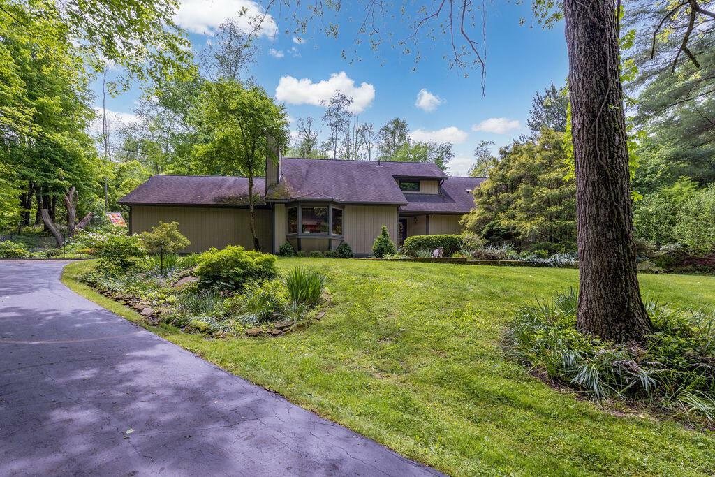 Property Photo: 915 McIntosh Drive OH 43055
