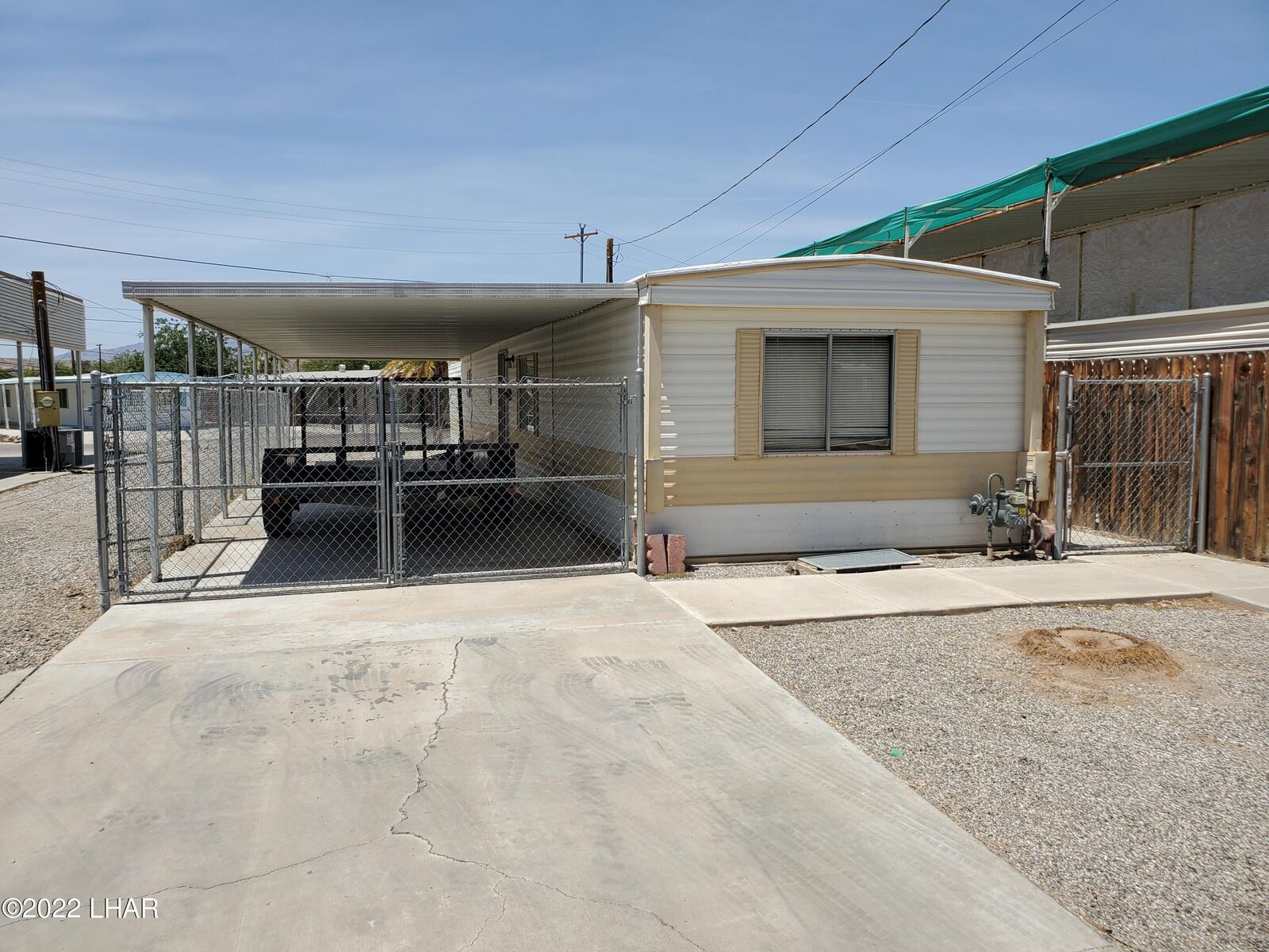 Property Photo:  260 Bluewater Dr  AZ 85344 