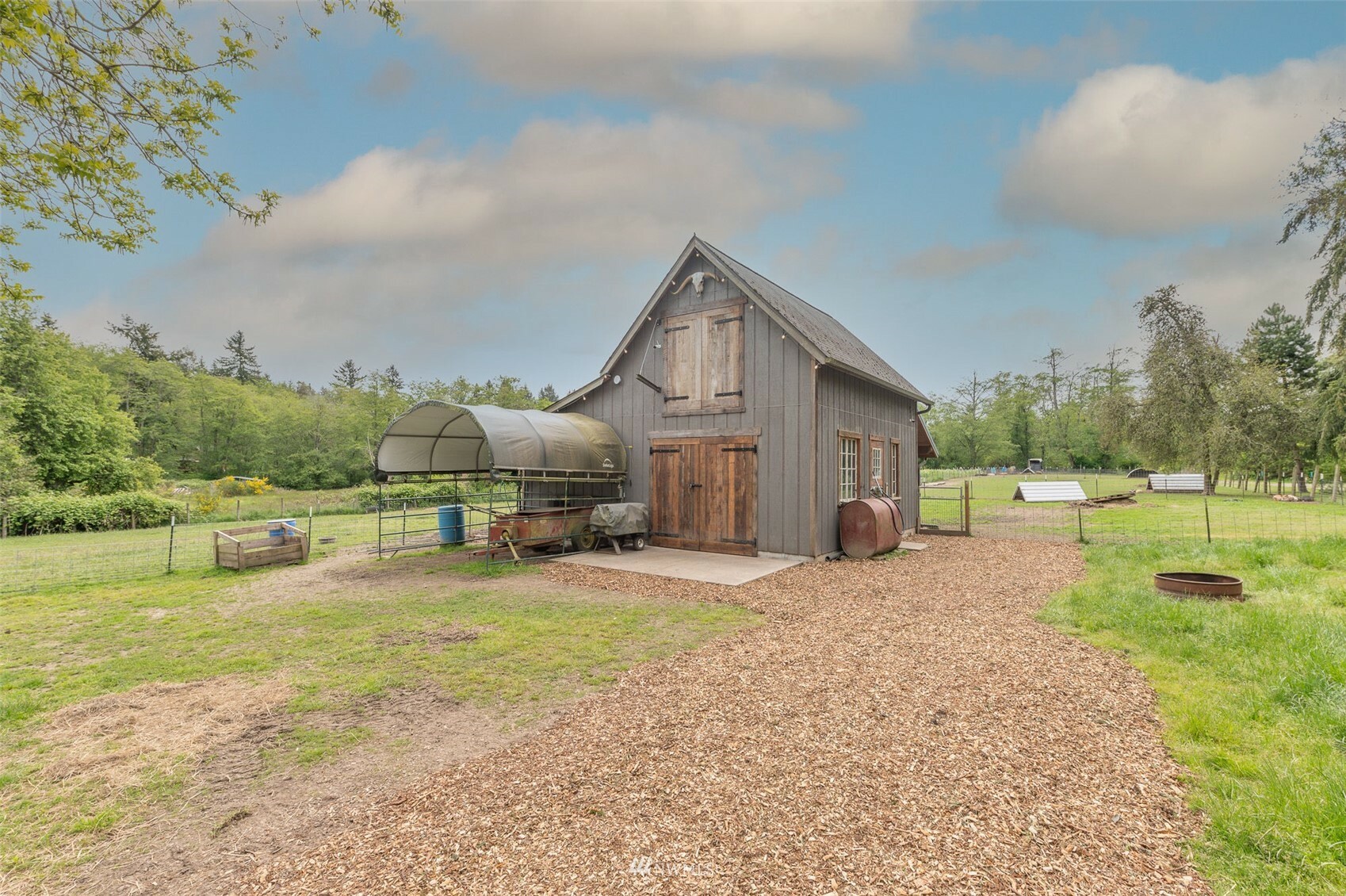 Property Photo:  6701 SW Point Robinson Road  WA 98070 