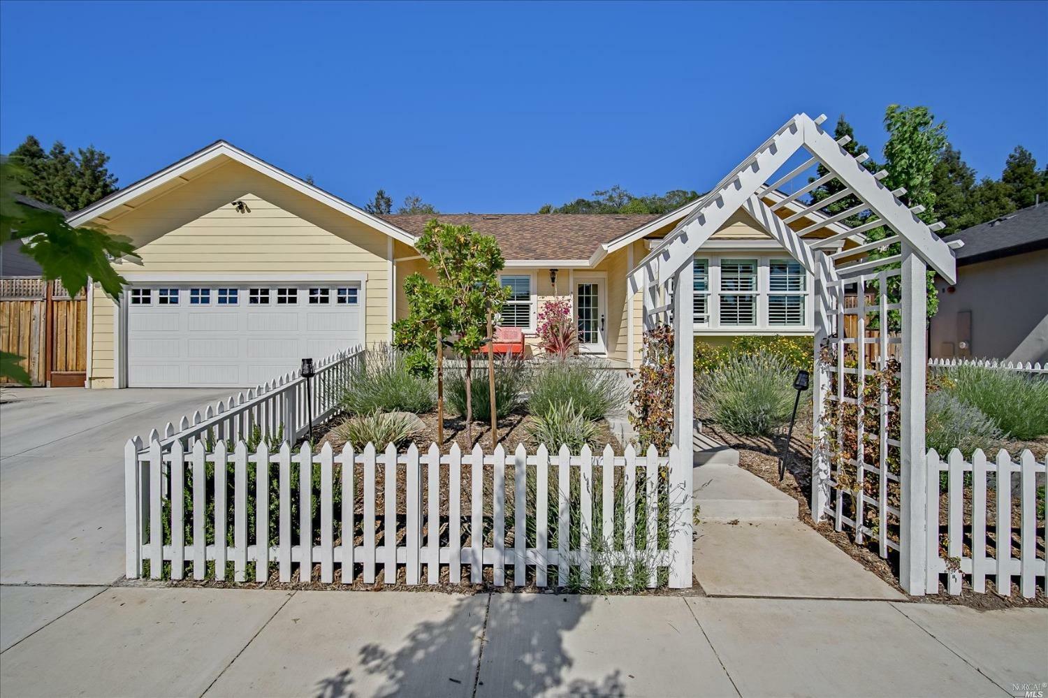 Property Photo:  3558 Aaron Drive  CA 95404 