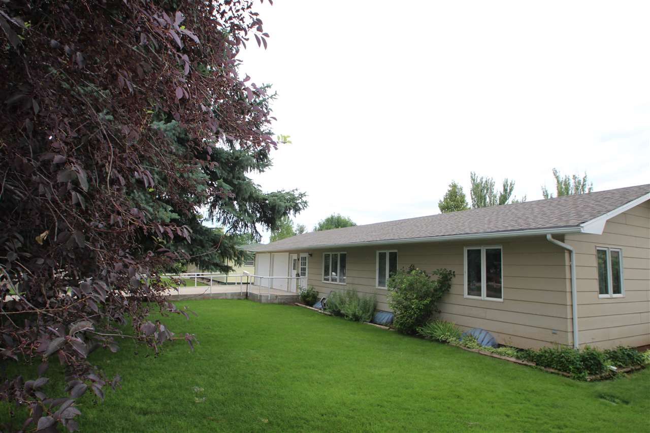 Property Photo: 4 Nickel Place SD 57783