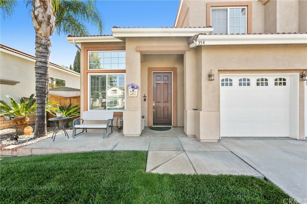 Property Photo:  354 Winthrop Drive  CA 92544 