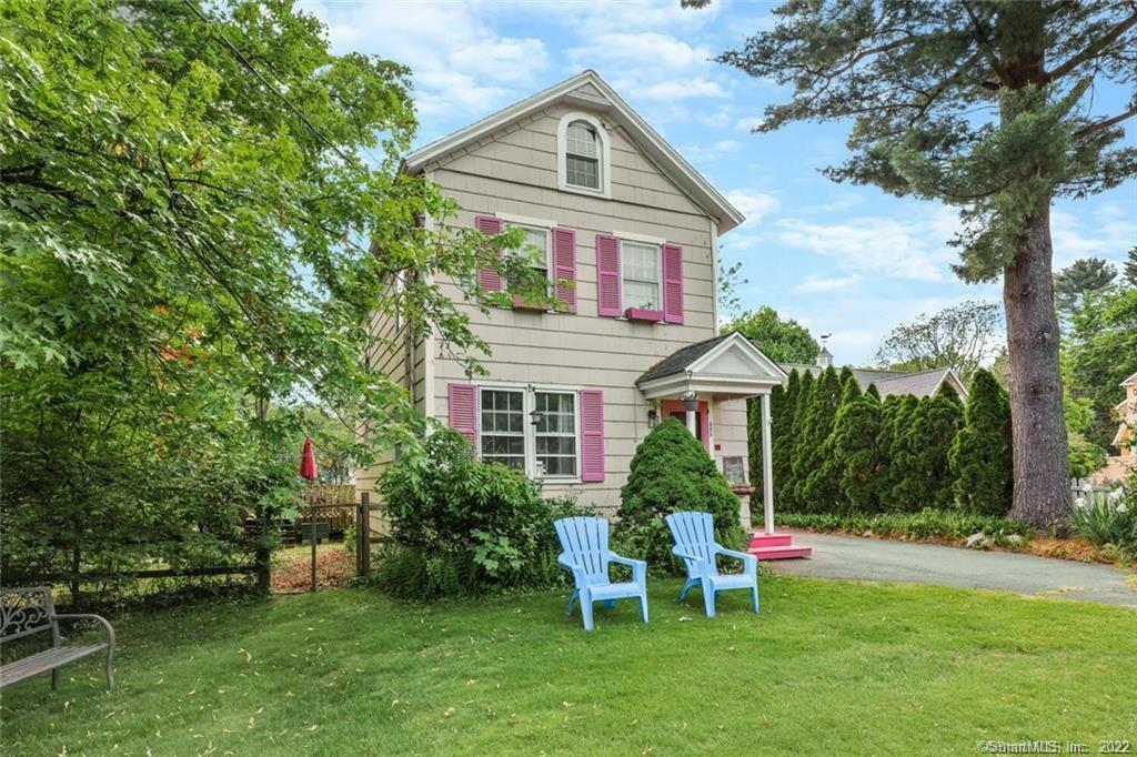 Property Photo:  429 Round Hill Road  CT 06824 