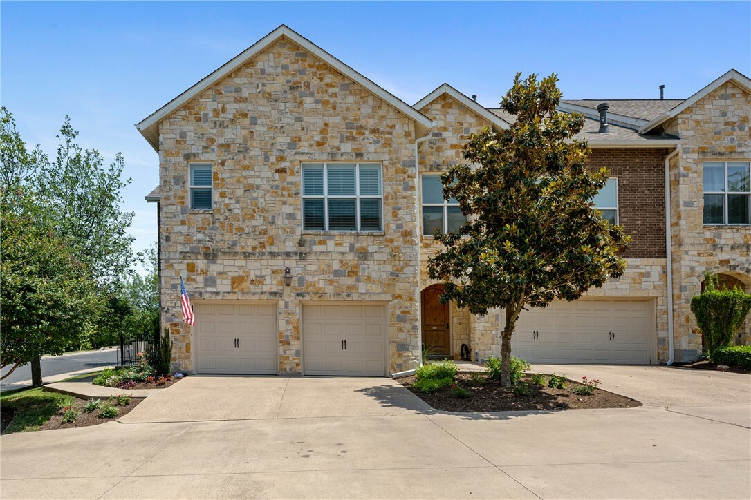 Property Photo: 1215 Haven Lane 101 TX 78626