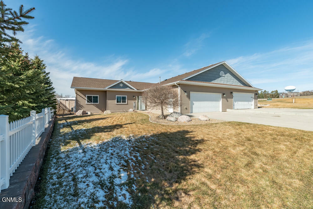 Property Photo:  103 Lorrain Drive  ND 58503 