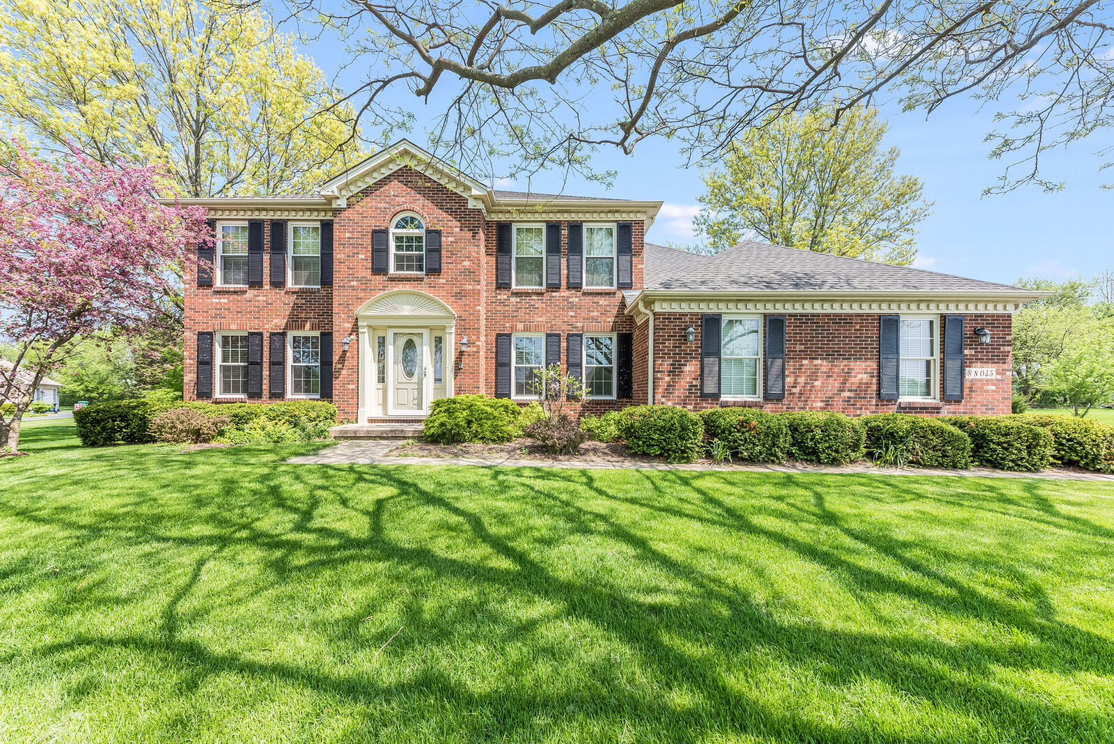 Property Photo: 8N045 Secretariat Court IL 60175