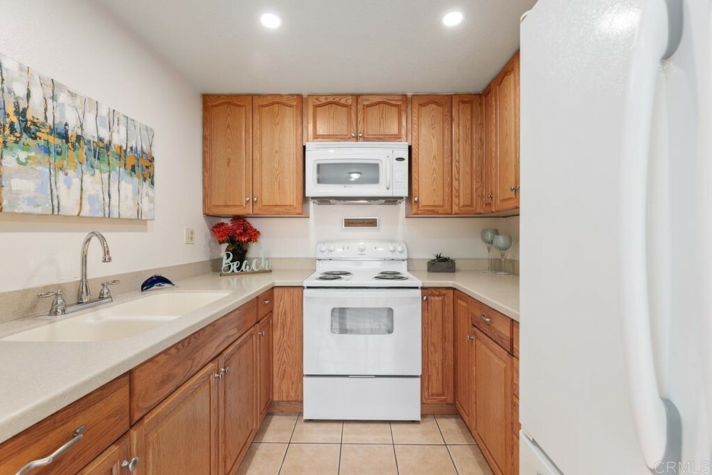 Property Photo:  4171 Tiberon Drive  CA 92056 