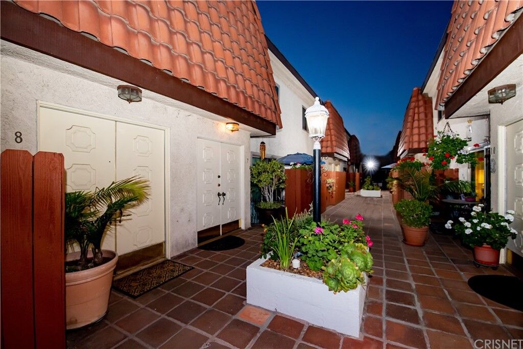 Property Photo: 630 E Garfield Avenue 7 CA 91205