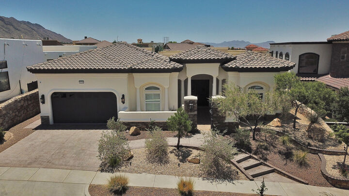 6256 Franklin Hawk Avenue  El Paso TX 79912 photo