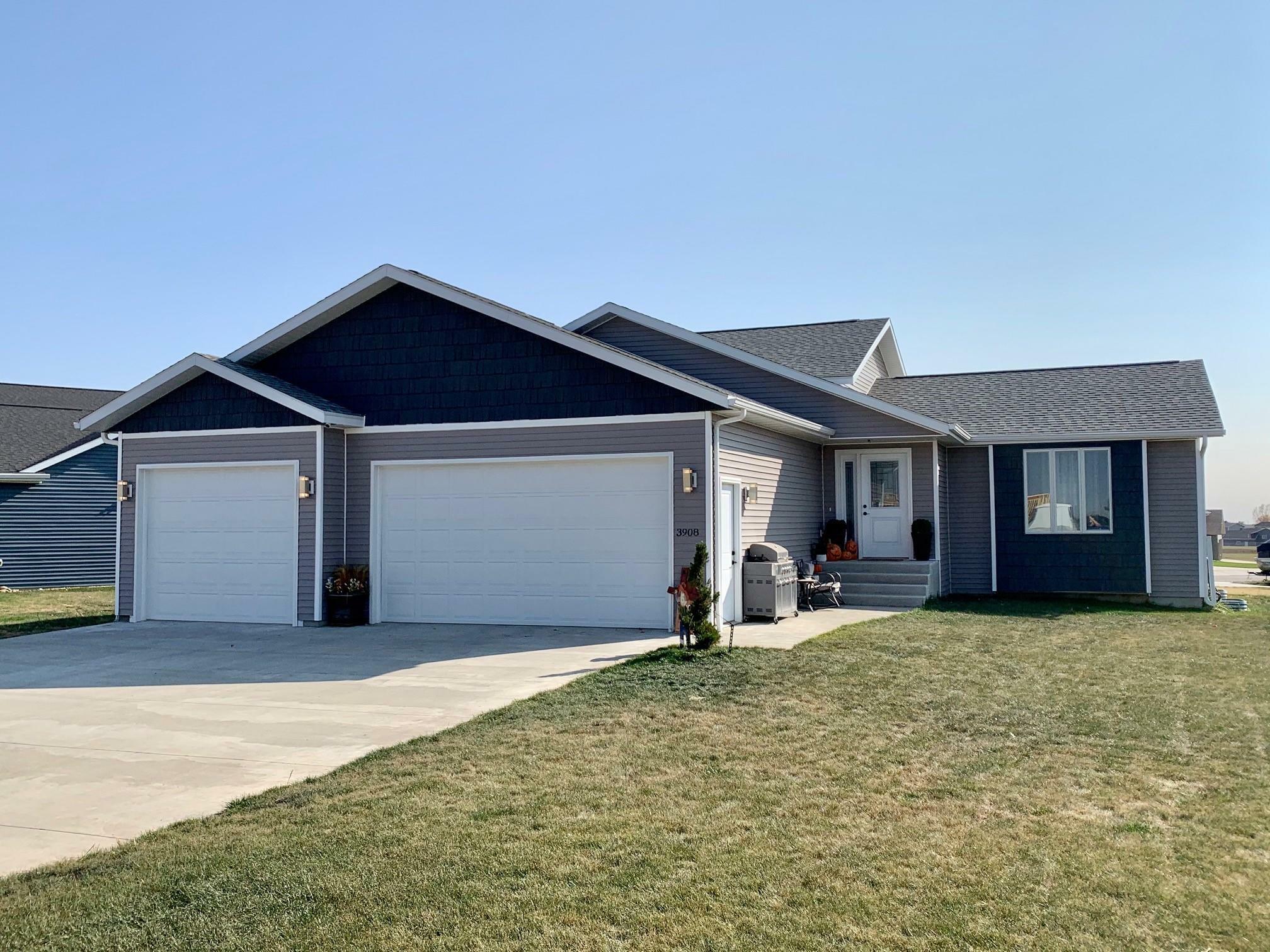 Property Photo:  3908 Trident Court NW  ND 58554 