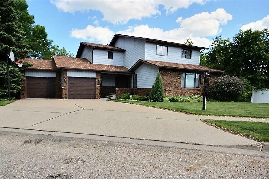 Property Photo:  3309 Overlook Drive  ND 58503 