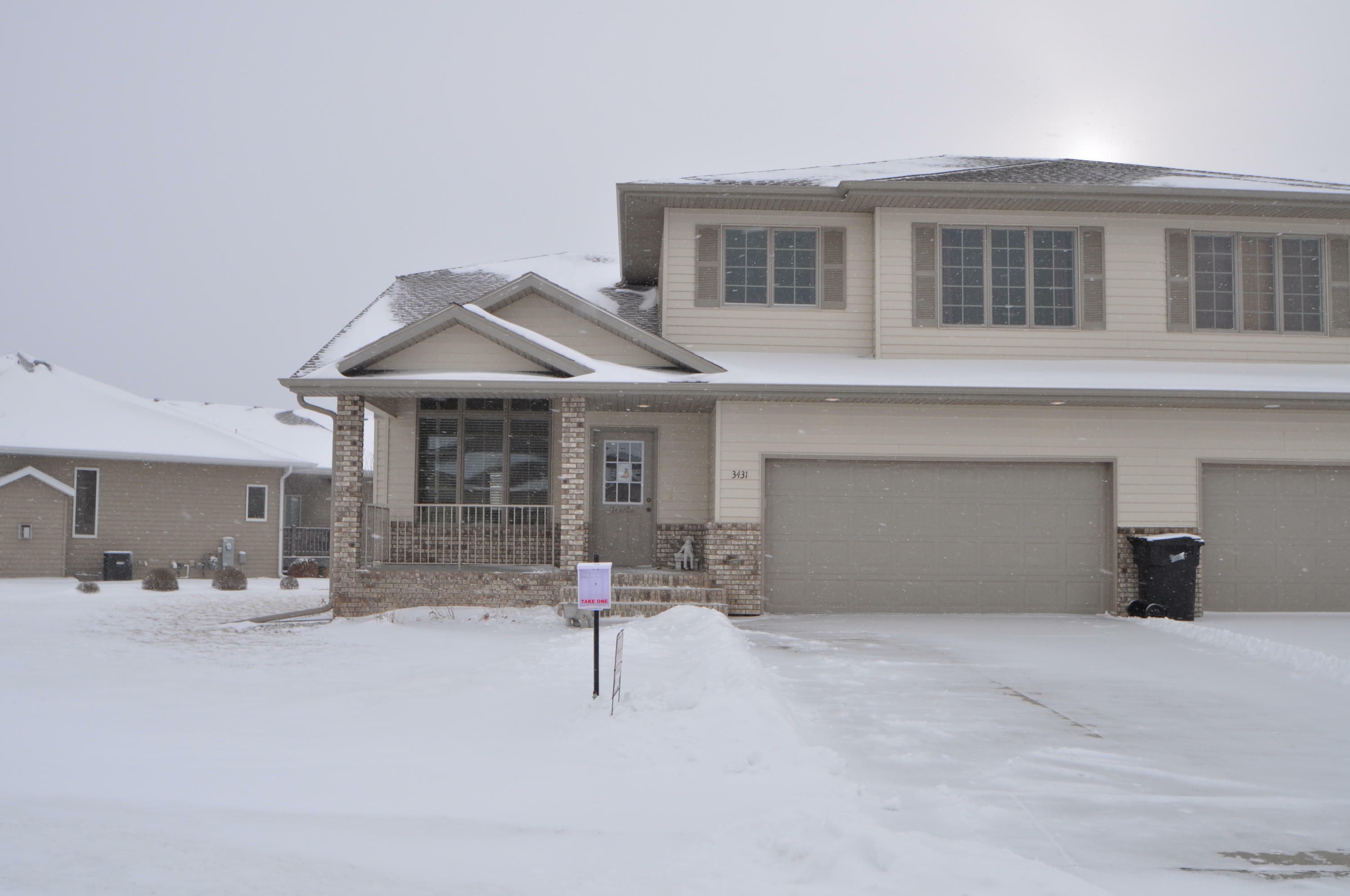 Property Photo:  3431 Thunderbird Lane  ND 58503 