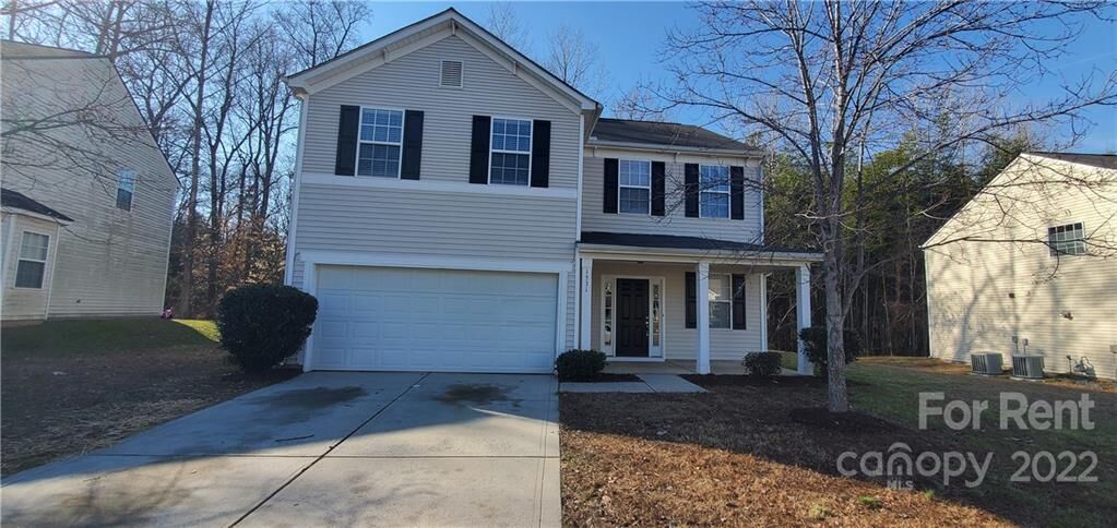 Property Photo:  1331 Jordans Pond Lane  NC 28214 