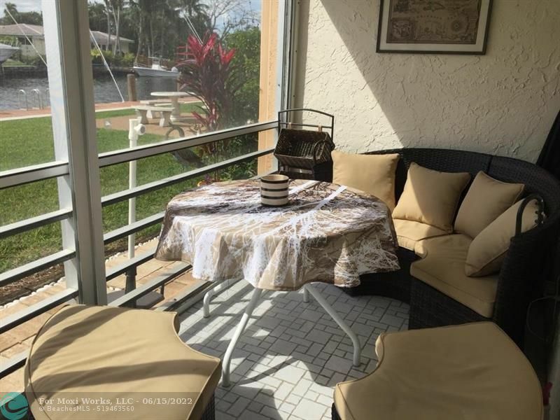Property Photo: 1004 Pine Dr 101 FL 33060