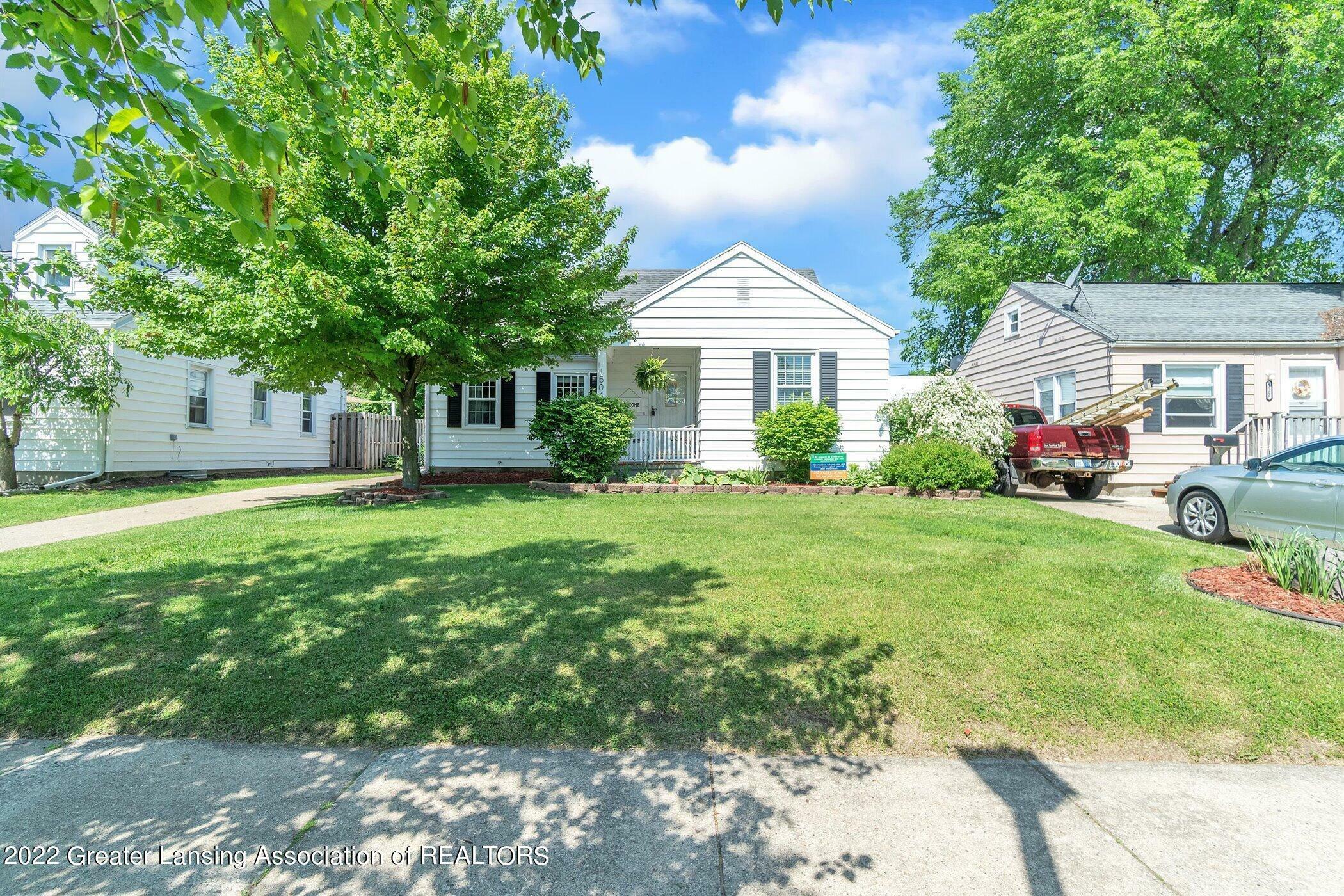 Property Photo:  1504 Boston Boulevard  MI 48910 