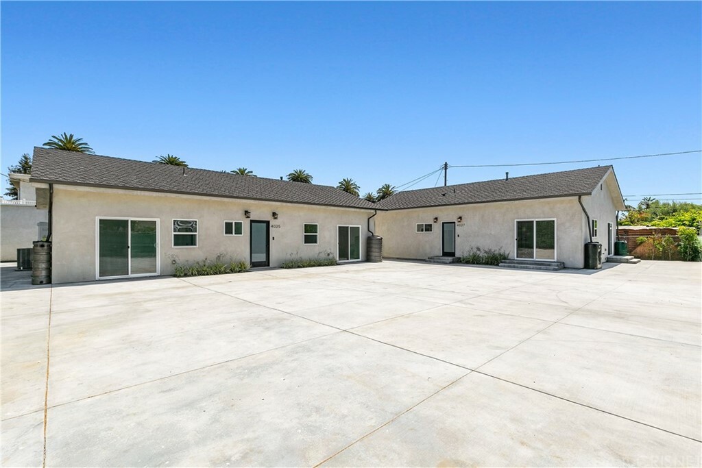 Property Photo:  4025 East Boulevard  CA 90066 