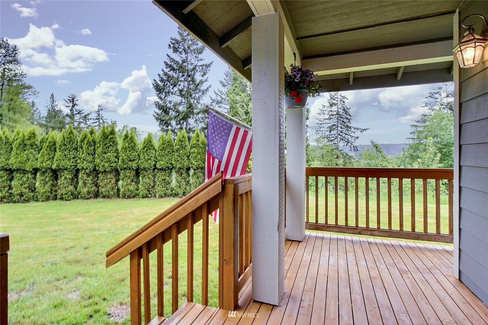 Property Photo:  40509 Templin Road S  WA 98580 