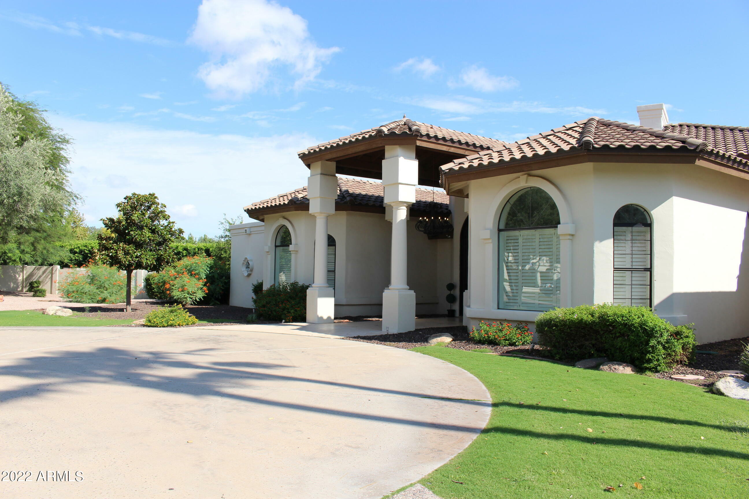 Property Photo:  8303 N 61st Place  AZ 85253 