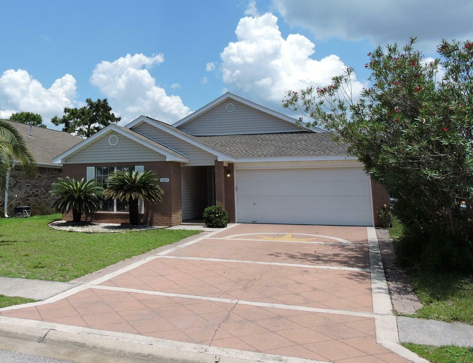 Property Photo:  1625 Fenwick Avenue  FL 32547 