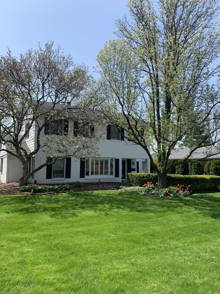 5340 Wolf Road  Western Springs IL 60558 photo