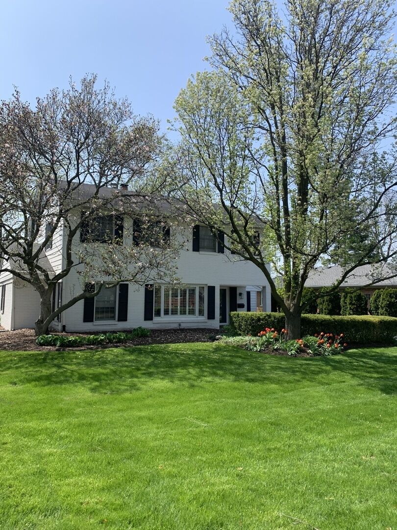 Property Photo: 5340 Wolf Road IL 60558