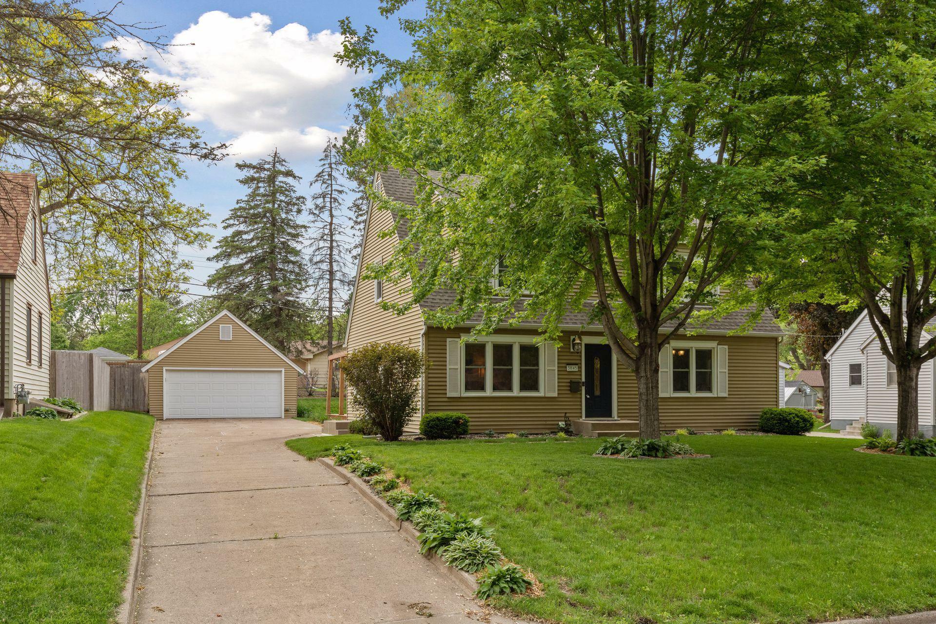 Property Photo:  3845 Yates Avenue N  MN 55422 