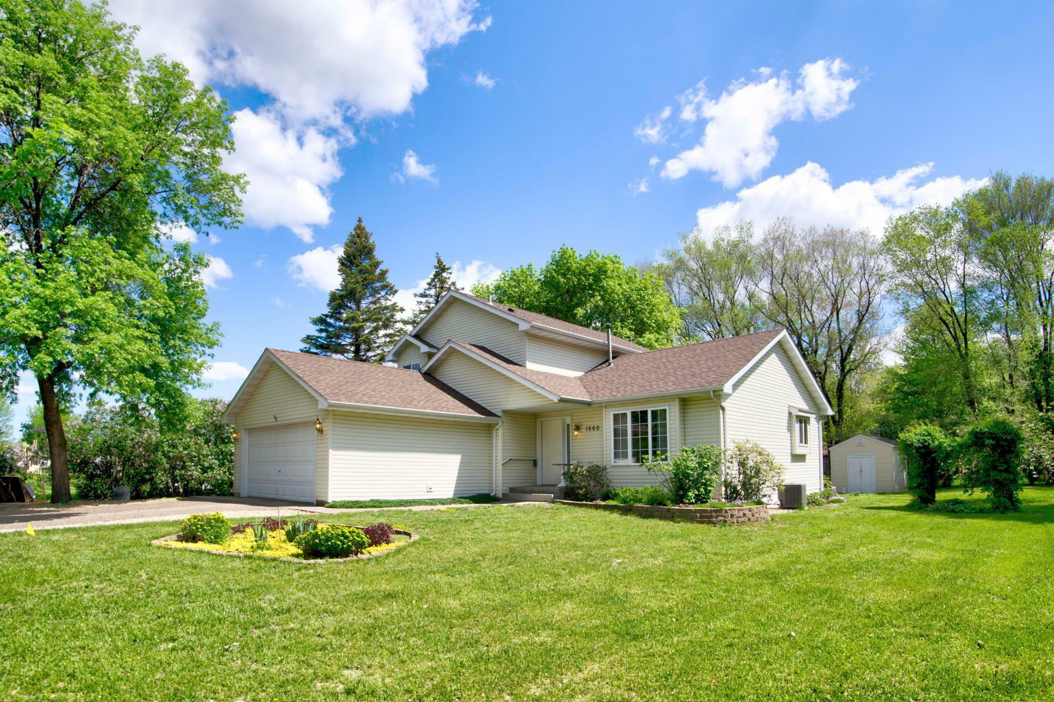 Property Photo:  1660 Kenabec Street  MN 55309 