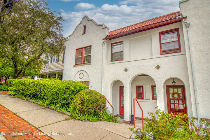 23 Occident Avenue  Staten Island NY 10304 photo