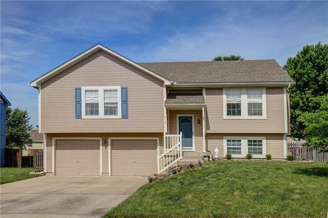 Property Photo: 614 SE Joel Avenue MO 64063