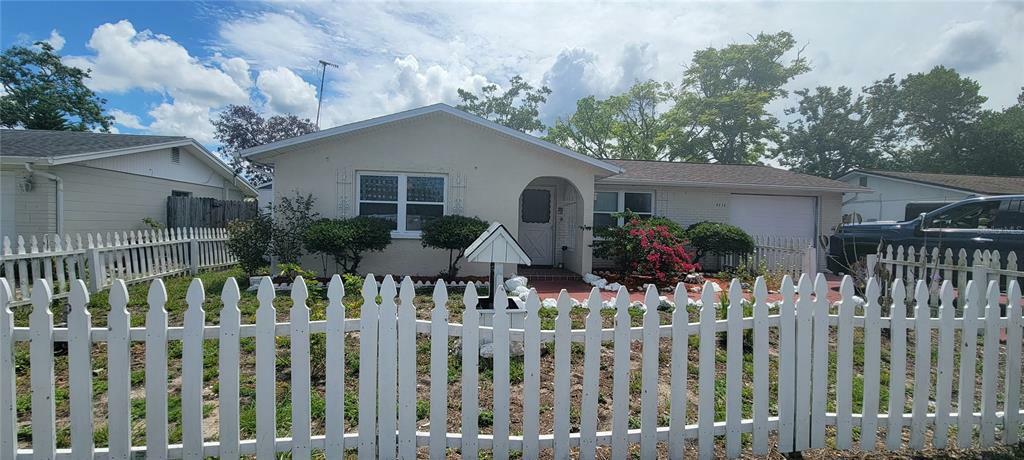 Property Photo:  9636 Glen Moor Lane  FL 34668 