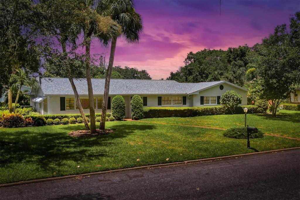 Property Photo: 2106 5th Street W FL 34221