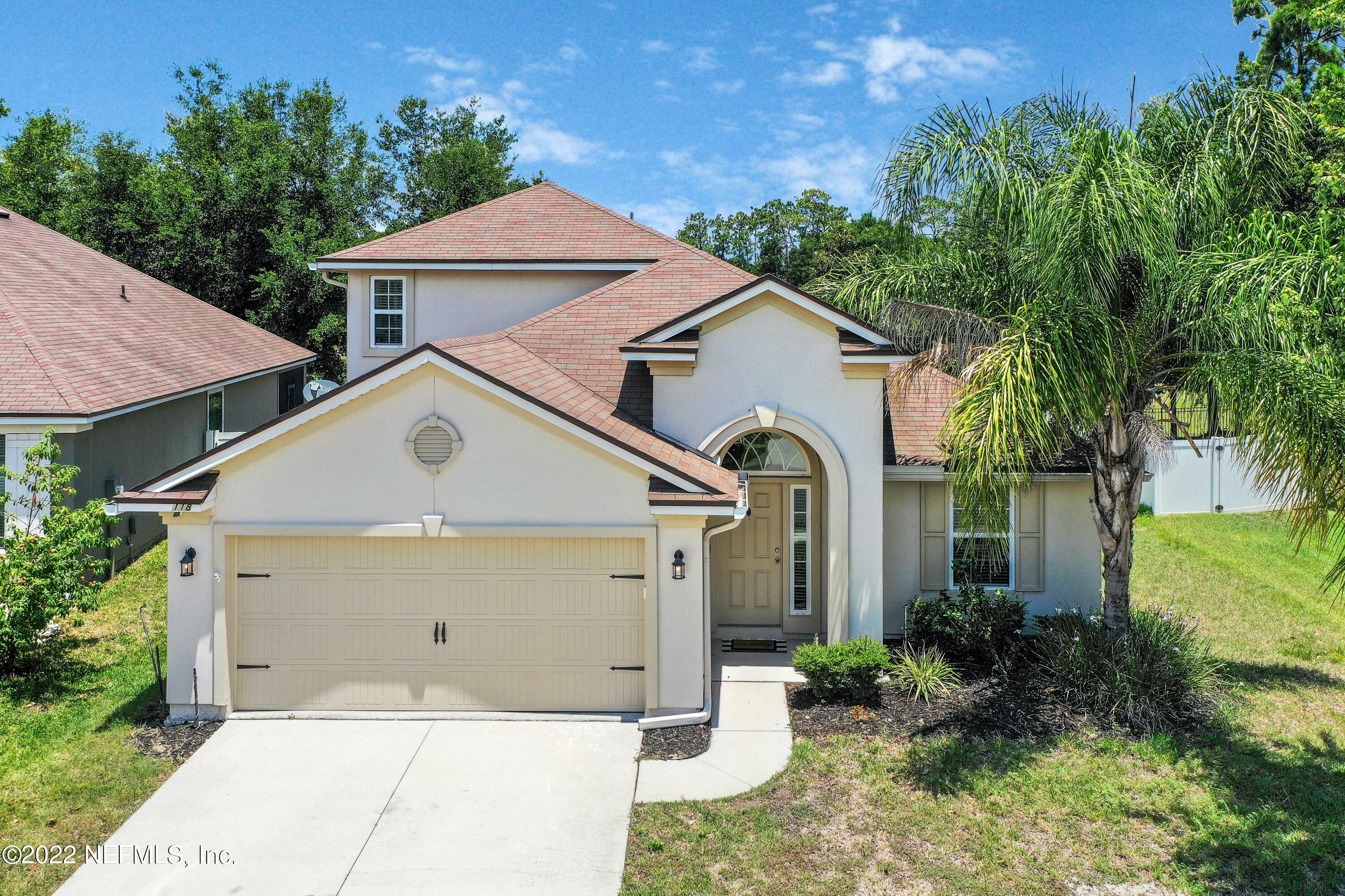 Property Photo:  118 Auburn Oaks Road E  FL 32218 