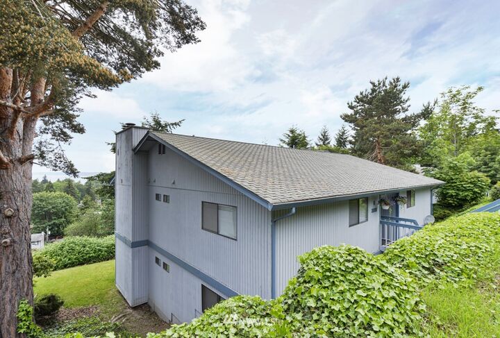 Property Photo:  28641 16th Avenue S E  WA 98003 
