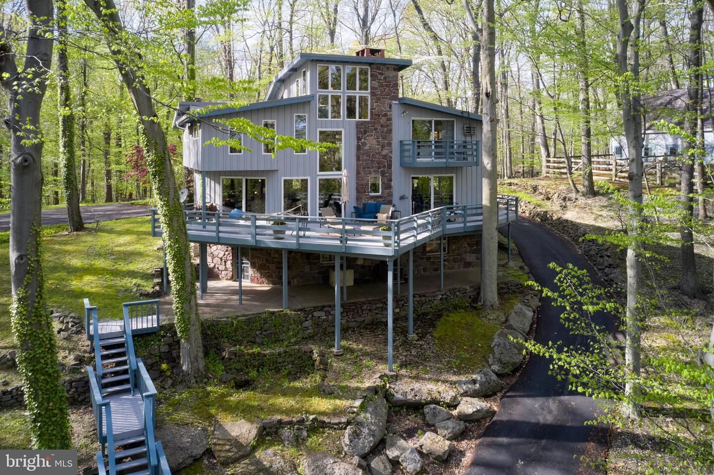 Property Photo:  5924 Honey Hollow Road  PA 18902 