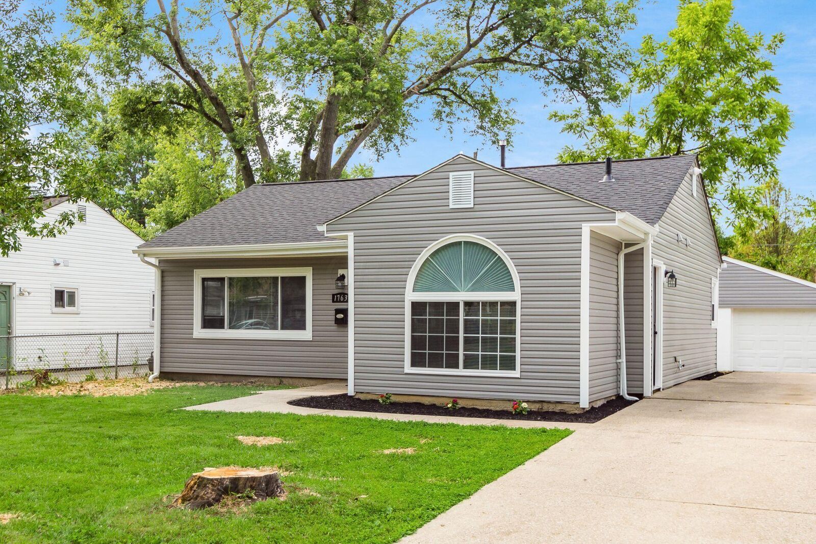 Property Photo:  1763 Ward Road  OH 43224 