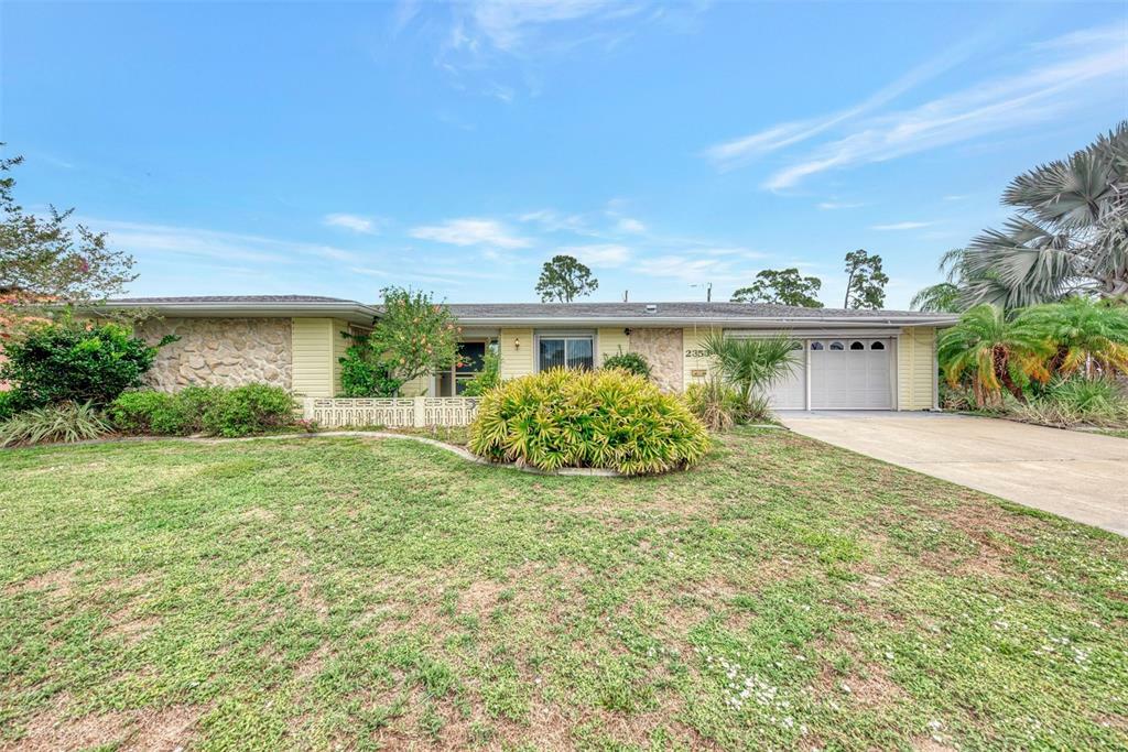 Property Photo:  2353 Beacon Drive  FL 33952 