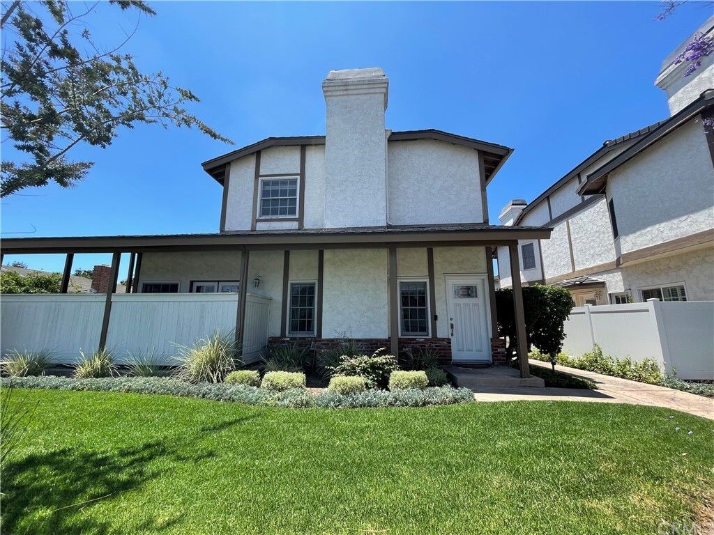 Property Photo:  1723 Date Avenue 1  CA 90503 