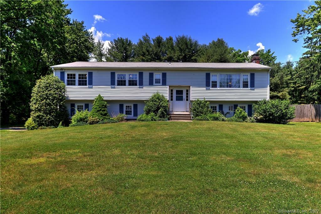 Property Photo:  776 North Greenbrier Drive  CT 06477 