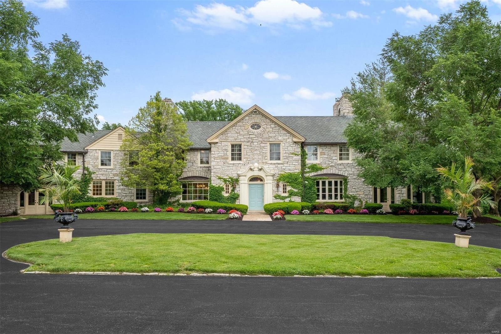 Property Photo:  500 S Warson  MO 63124 