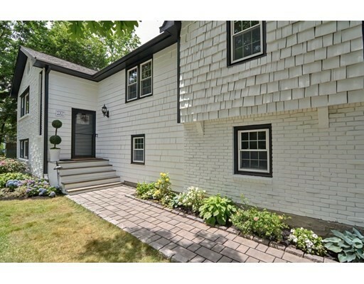 Property Photo:  6 Partridge Rd  MA 02052 