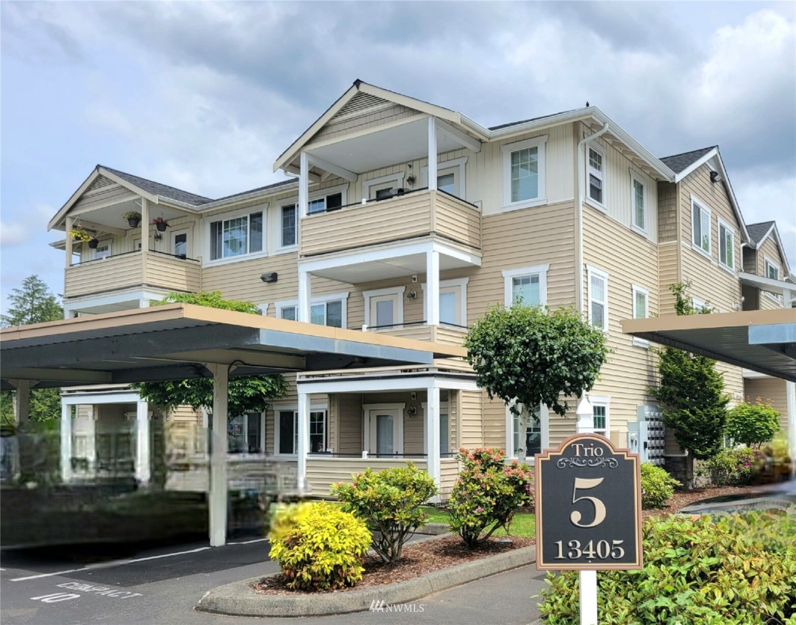 Property Photo:  13405 97th Avenue E 105  WA 98373 