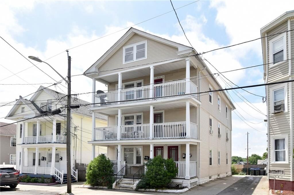 Property Photo:  46 Lynch St  RI 02908 