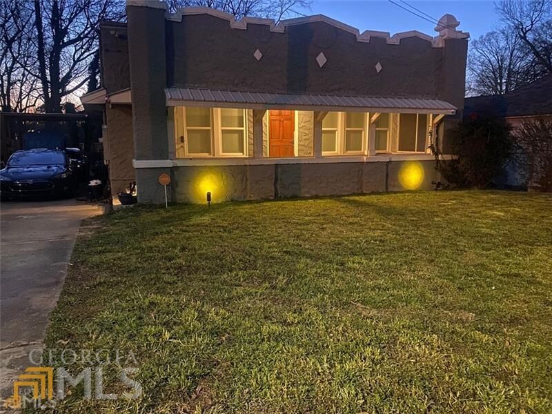 Property Photo:  3069 Semmes  GA 30344