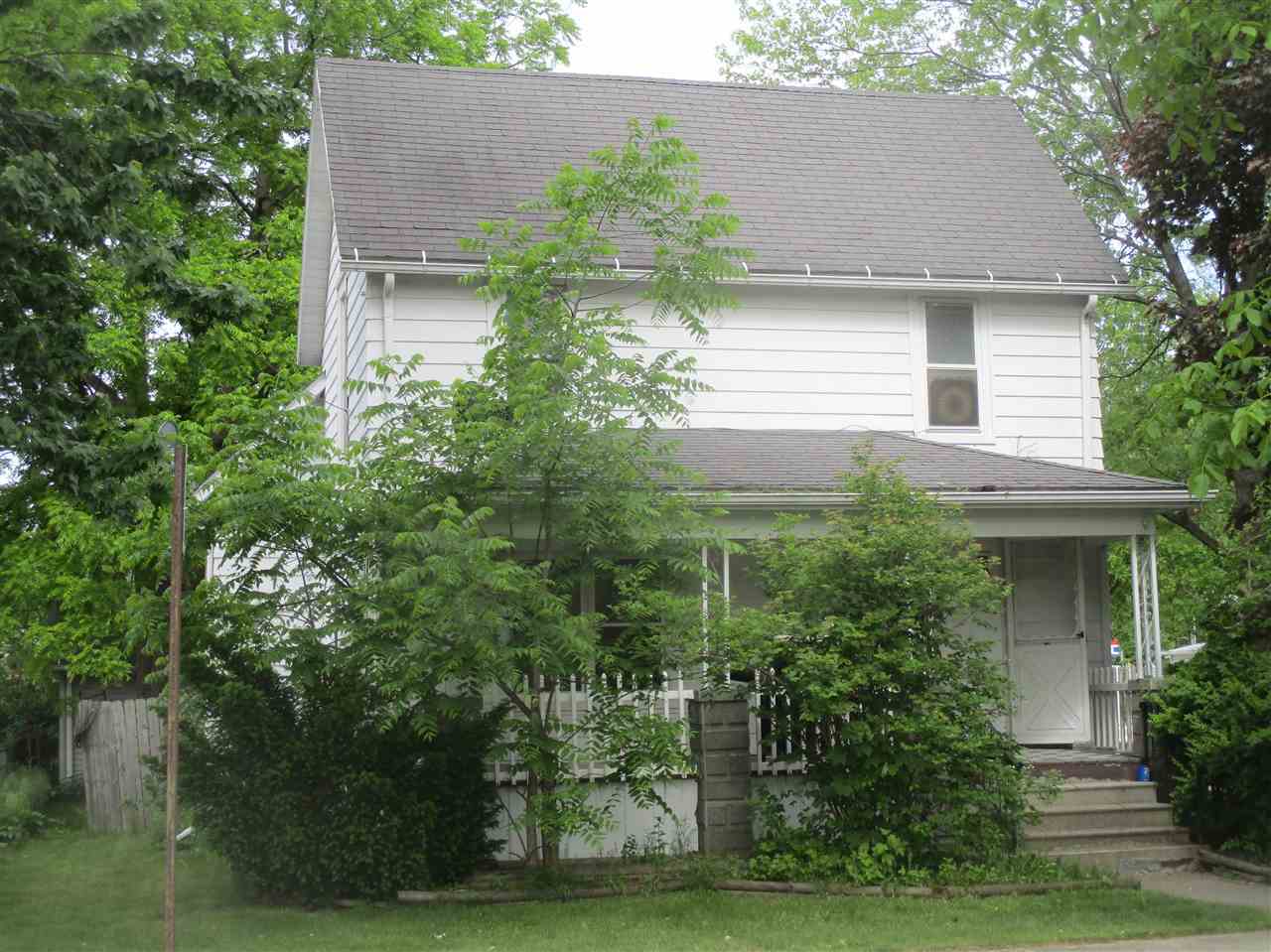 Property Photo:  300 S Barclay  MI 48706 