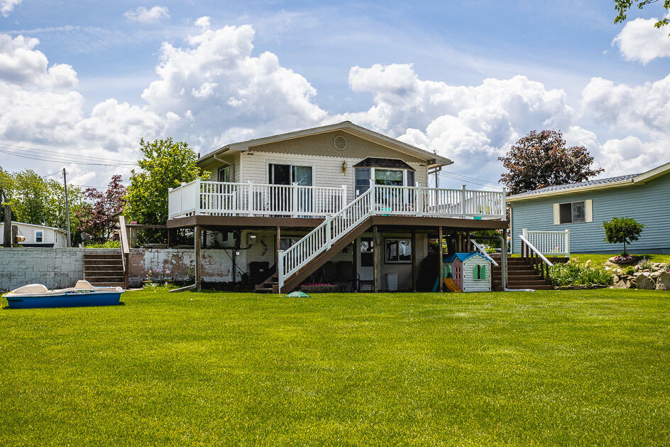 Property Photo: 104 Hilltop Court MI 49230